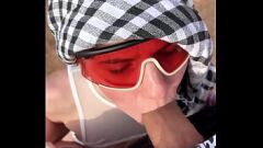 Redare Prinderea lui Darcy Dark într -o cameră de hotel: muie publică și sex