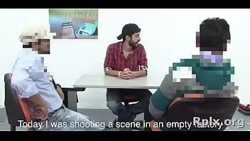 চালান উচ্চাভিলাষী জাপানি শ্যামাঙ্গিনী কিশোরী মেয়ের ট্যাং সম্পূর্ণরূপে সন্তুষ্ট হয়
