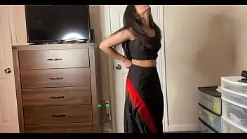 play 英国のストリップショーとダンスで超セクシーな大学のベイビーマヤ