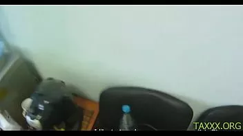 播放 非凡的黑发少女阿丽娜喜欢和男朋友亲热