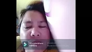 Putar Pacar saya melakukan obrolan seks dengan saya di facebook messenger.