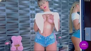 再生 Alejandraroa livejasminフラッシュ、手ブラ、いじめ