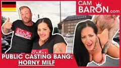 Играть Пухлая порнозвезда Эшли Камстар трахает член молодого парня в публичном пикапе!