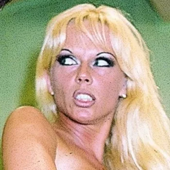Actrita Kelly Trump